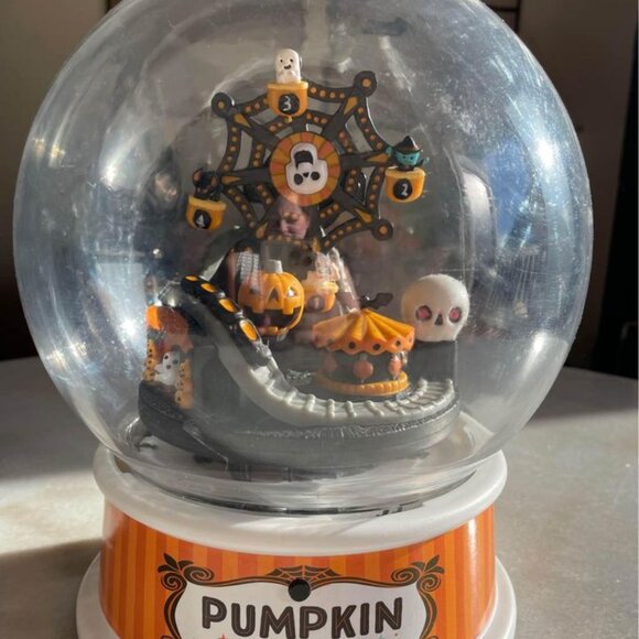 Target Hyde and Eek Halloween Animated Snowglobe - Pumpkin Park - Picture 1 of 7